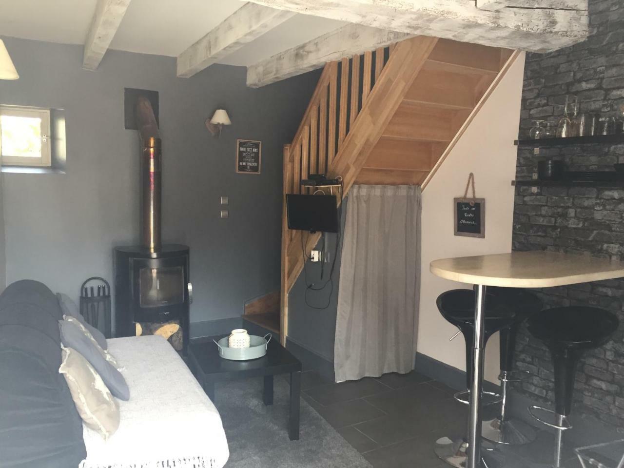 Le Gite Du Petit Lavoir Beze Exterior photo
